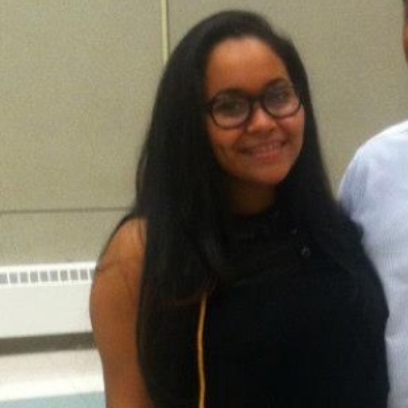 Meet your Posher, Elizabeth - Picture 2 of 3